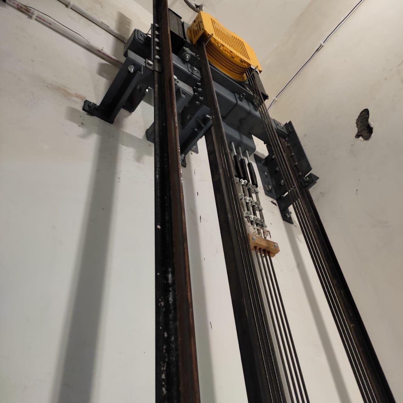 PMSM Gearless Traction Drive